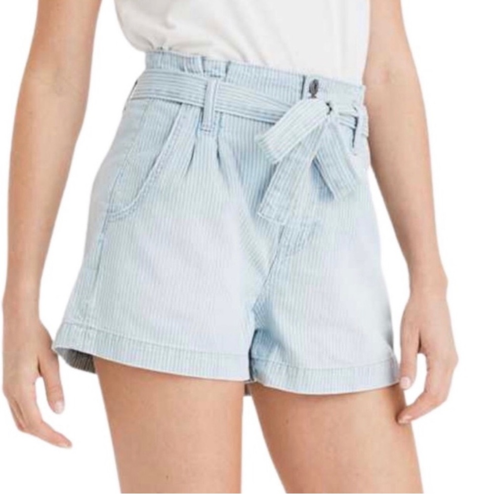 American Eagle mom short paper bag style with tie belt  railroad stripe Size 4